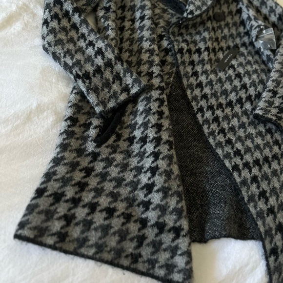Tahari Wool Peacoat NWT - Picture 2 of 4